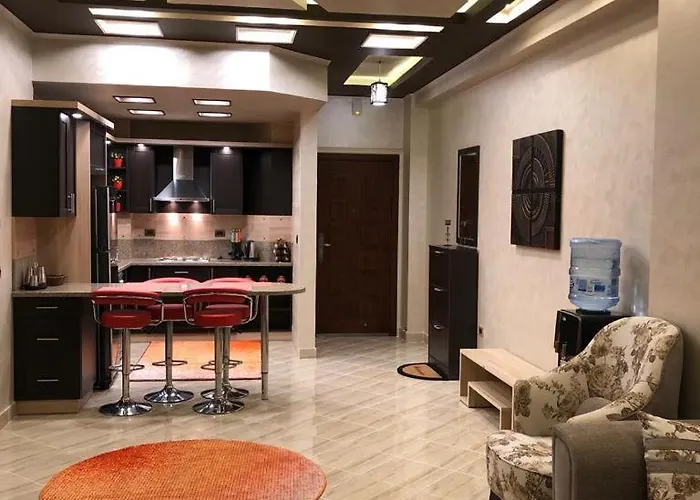 Viva Andalouse Luxury Family Suite, Private & Pool, No Orfi Apartment