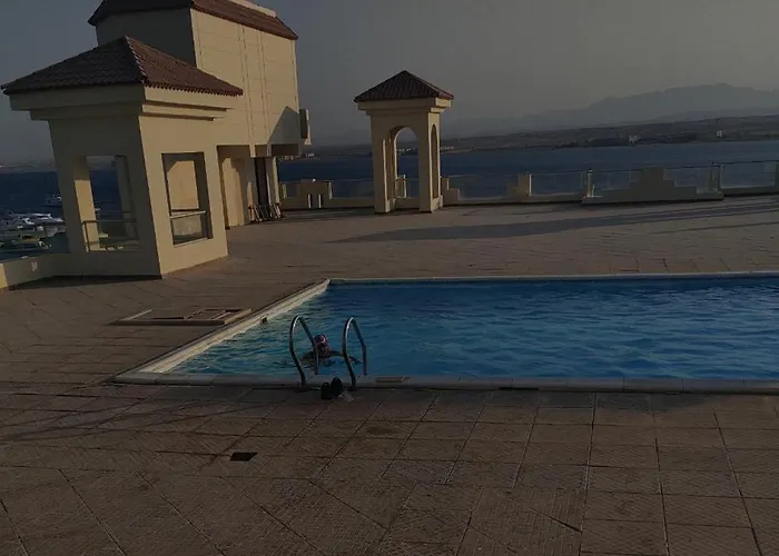 Viva Andalouse Luxury Family Suite, Private & Pool, No Orfi Apartment *