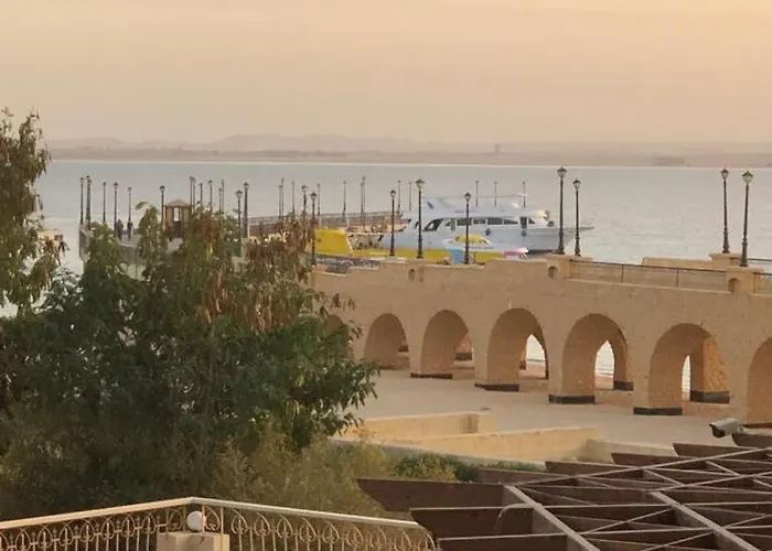 Viva Andalouse Luxury Family Suite, Private & Pool, No Orfi Apartment Hurghada